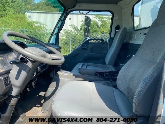 2004 Isuzu Elf - Image 7 of 12