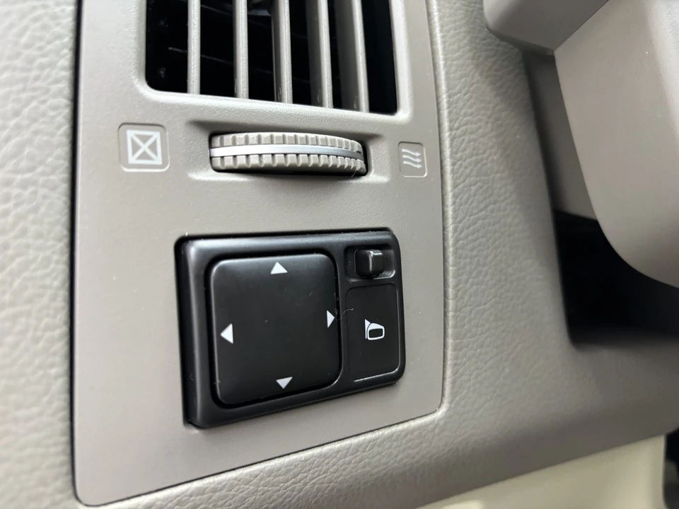 2004 Infiniti FX 1st Gen - Image 26 of 31