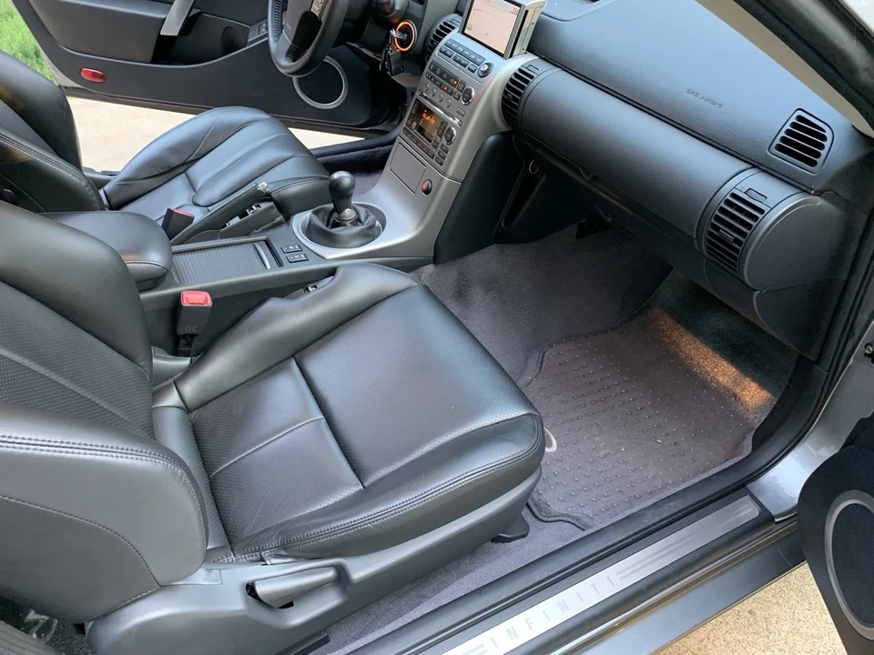2004 Infiniti G35 3rd Gen - Image 13 of 18