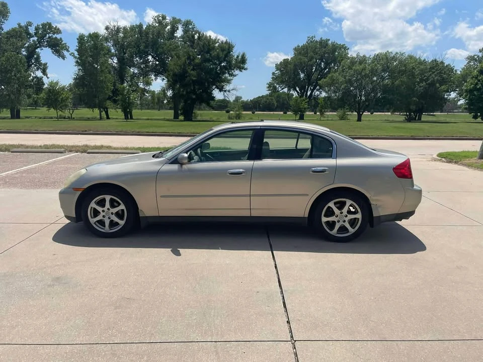 2004 Infiniti G35 3rd Gen - Image 4 of 17