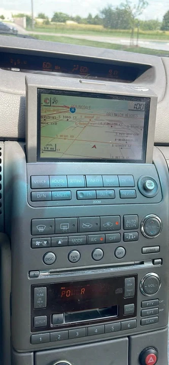 2004 Infiniti G35 3rd Gen - Image 12 of 17