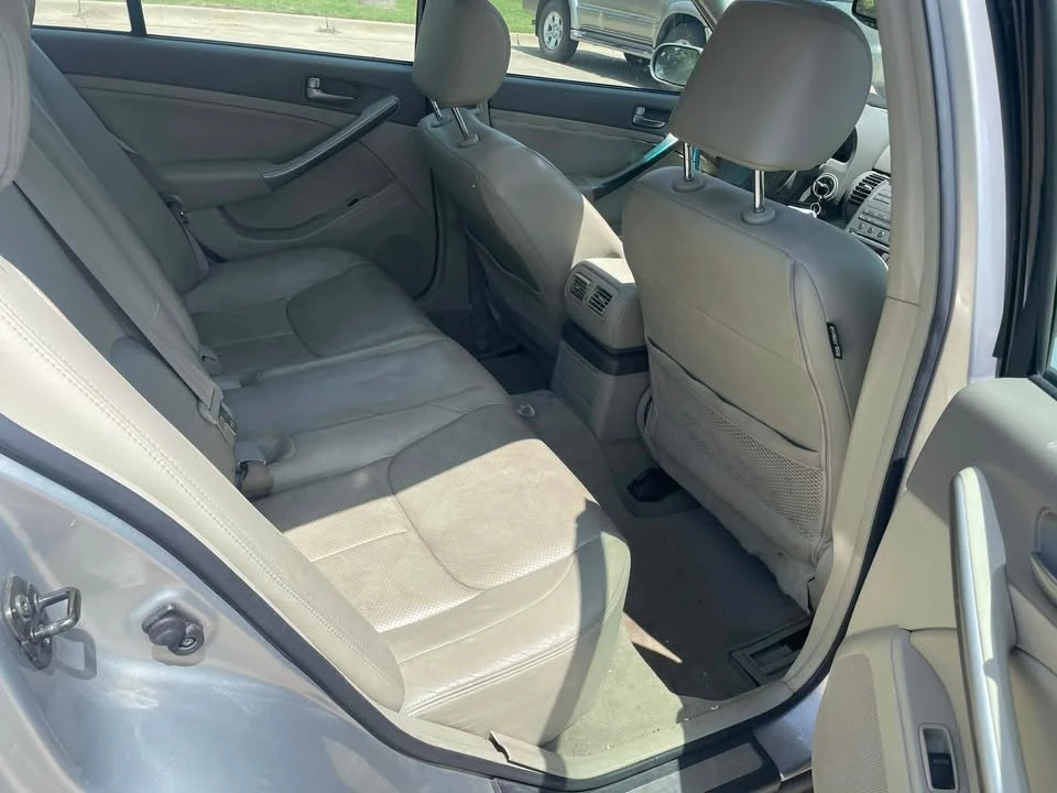 2004 Infiniti G35 3rd Gen - Image 15 of 17