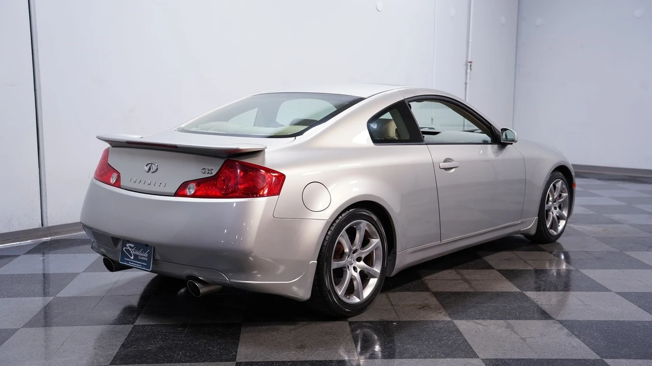 2004 Infiniti G35 3rd Gen - Image 12 of 21