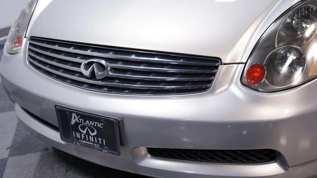 2004 Infiniti G35 3rd Gen - Image 19 of 21