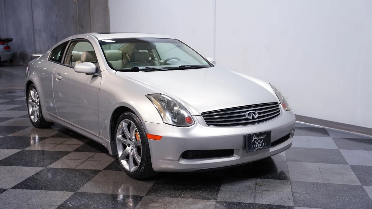 2004 Infiniti G35 3rd Gen - Image 16 of 21
