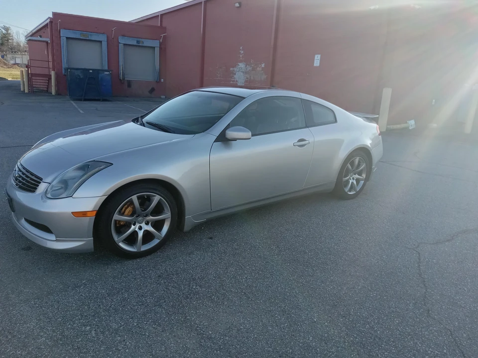 2004 Infiniti G35 3rd Gen - Image 11 of 31
