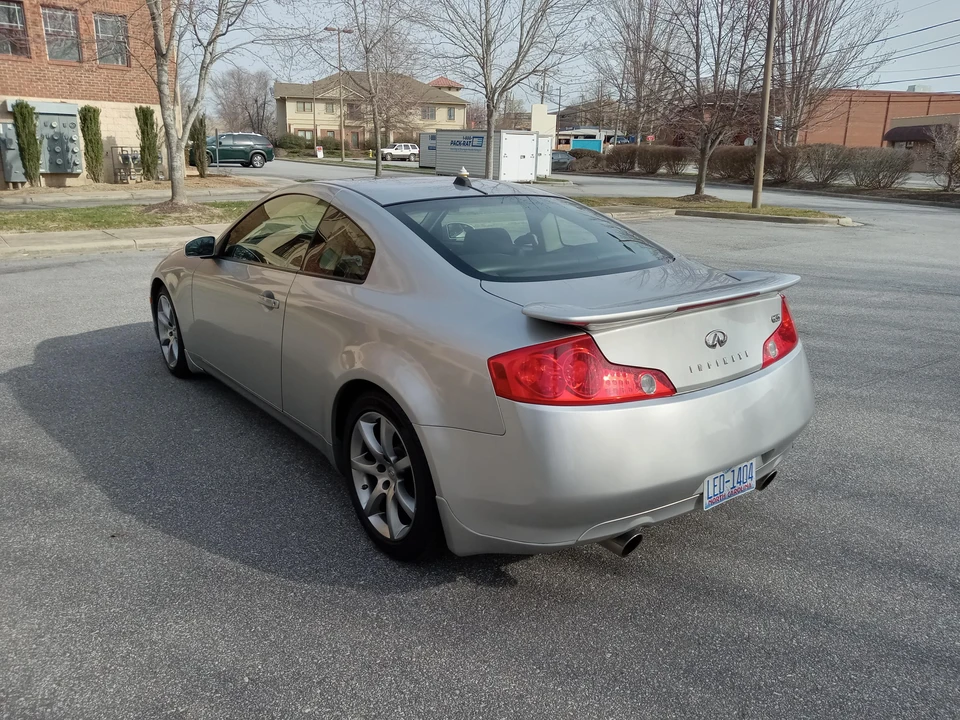 2004 Infiniti G35 3rd Gen - Image 17 of 31