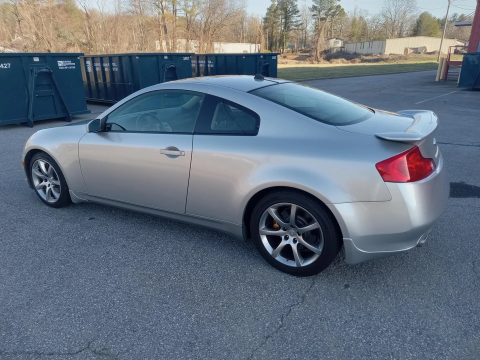 2004 Infiniti G35 3rd Gen - Image 16 of 31