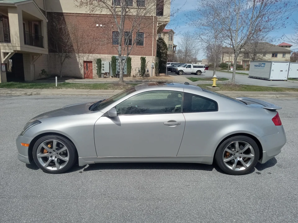 2004 Infiniti G35 3rd Gen - Image 13 of 31