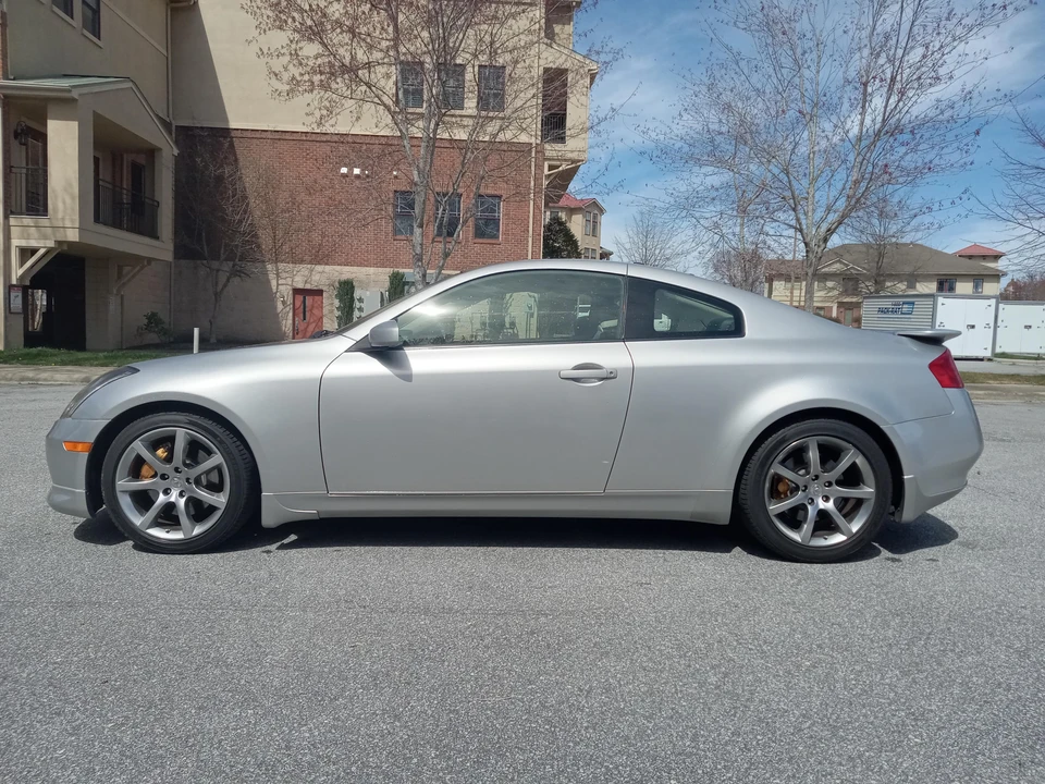 2004 Infiniti G35 3rd Gen - Image 14 of 31