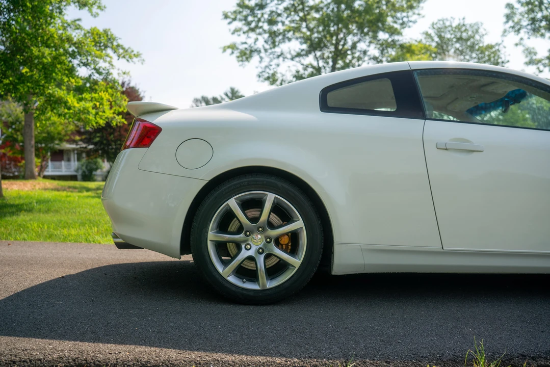 2004 Infiniti G35 3rd Gen - Image 25 of 31