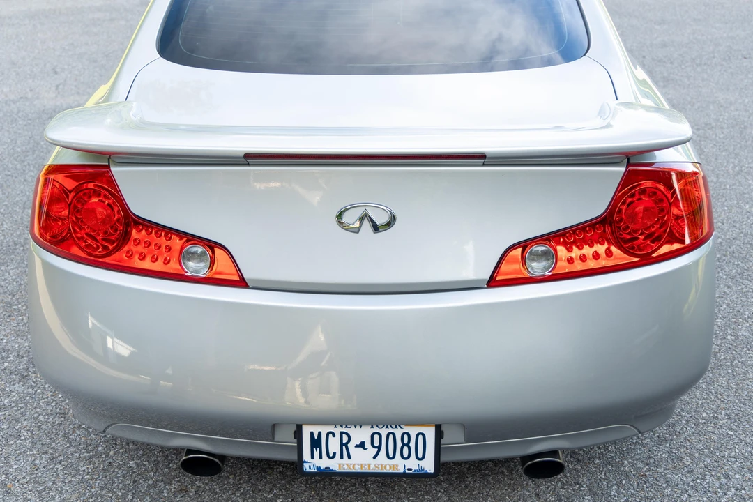 2004 Infiniti G35 3rd Gen - Image 20 of 31