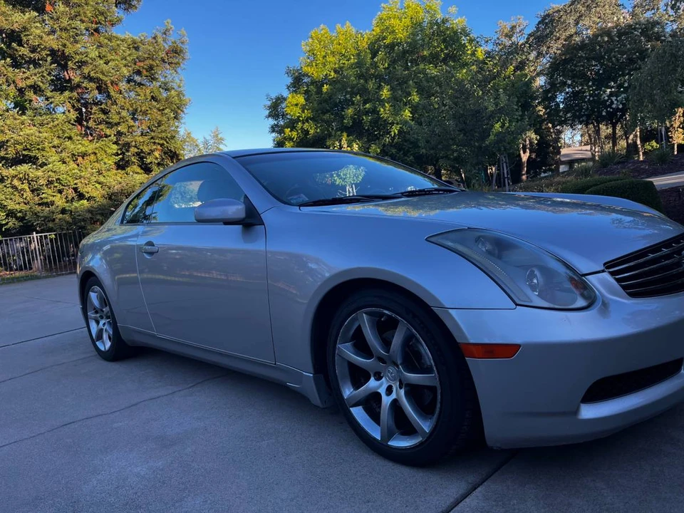 2004 Infiniti G35 3rd Gen - Image 11 of 17