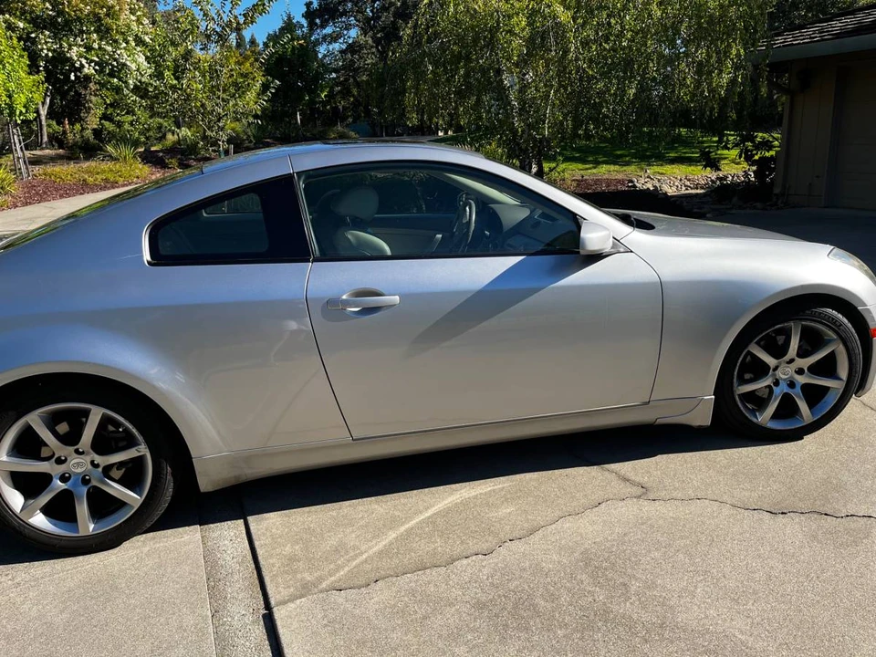 2004 Infiniti G35 3rd Gen - Image 2 of 17