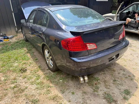 2004 Infiniti G35 Sedan 4d