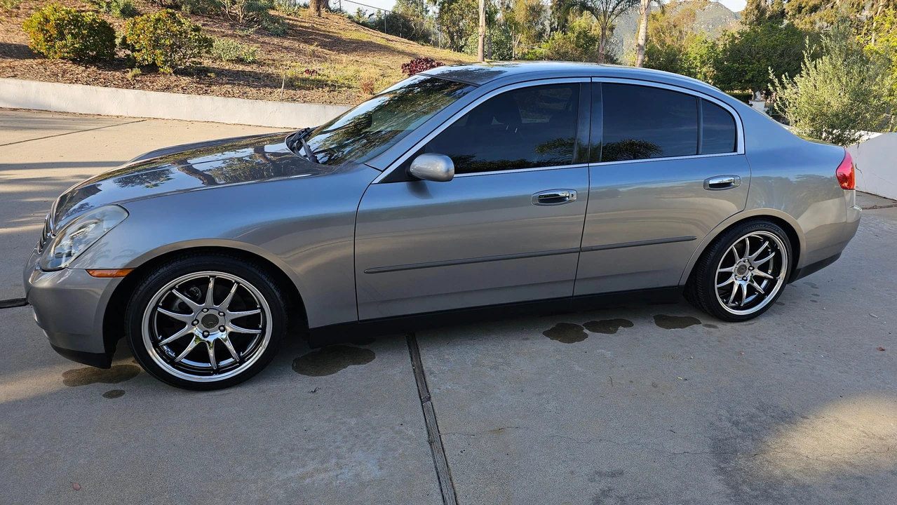 2004 Infiniti G35 3rd Gen - Image 12 of 31