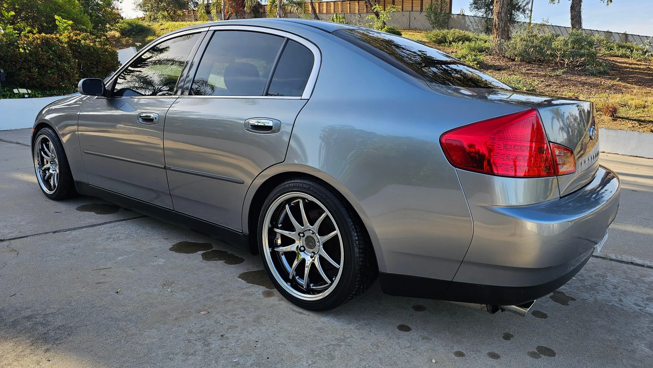 2004 Infiniti G35 3rd Gen - Image 19 of 31