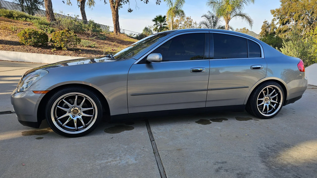 2004 Infiniti G35 3rd Gen - Image 13 of 31