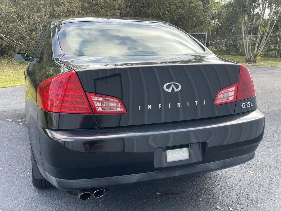 2004 Infiniti G35 3rd Gen - Image 15 of 31