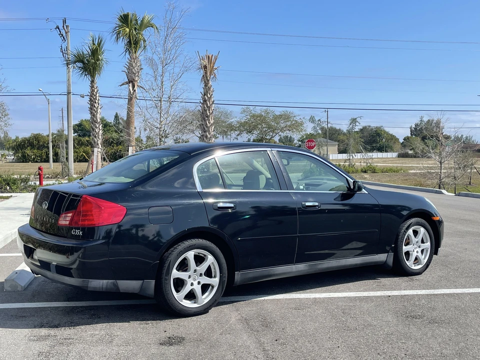 2004 Infiniti G35 3rd Gen - Image 19 of 31