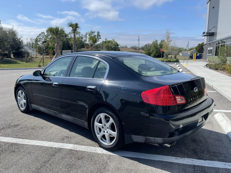 2004 Infiniti G35 3rd Gen - Image 11 of 31