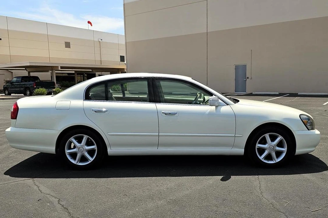 2004 Infiniti Q45 3rd Gen - Image 3 of 31