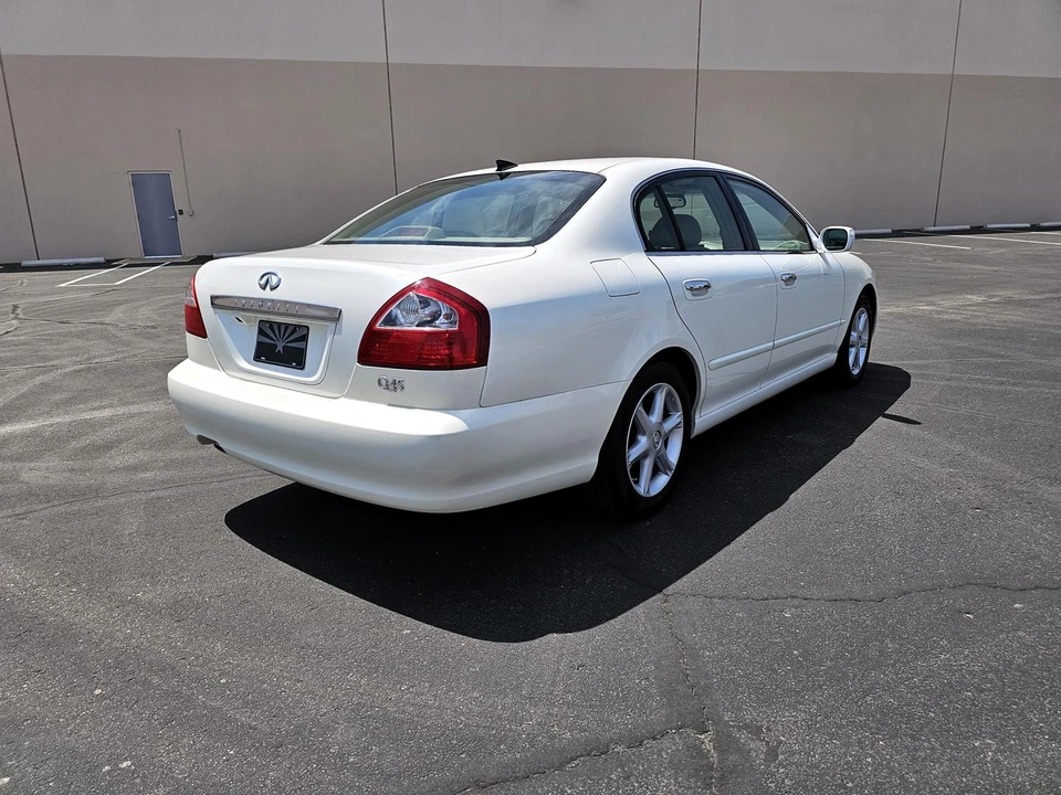 2004 Infiniti Q45 3rd Gen - Image 16 of 31