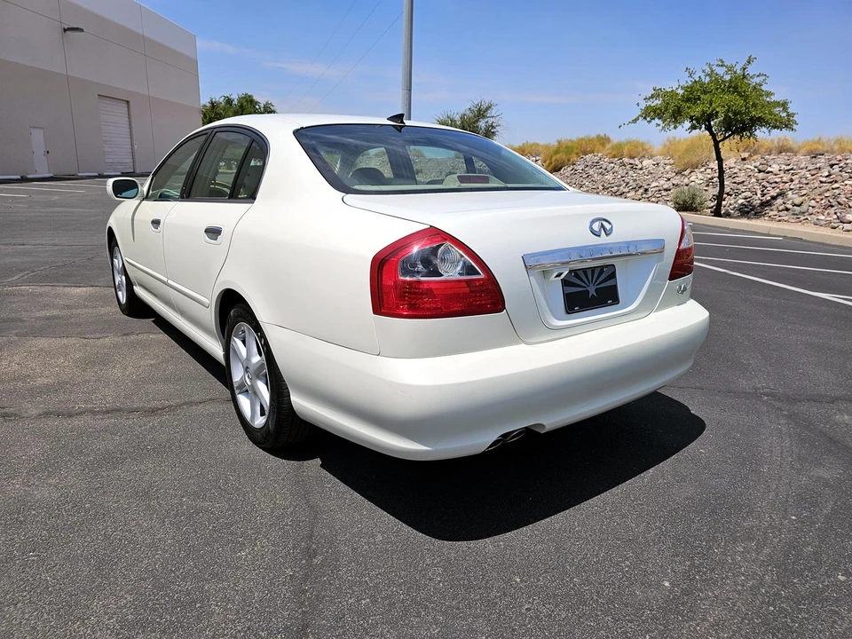 2004 Infiniti Q45 3rd Gen - Image 13 of 31