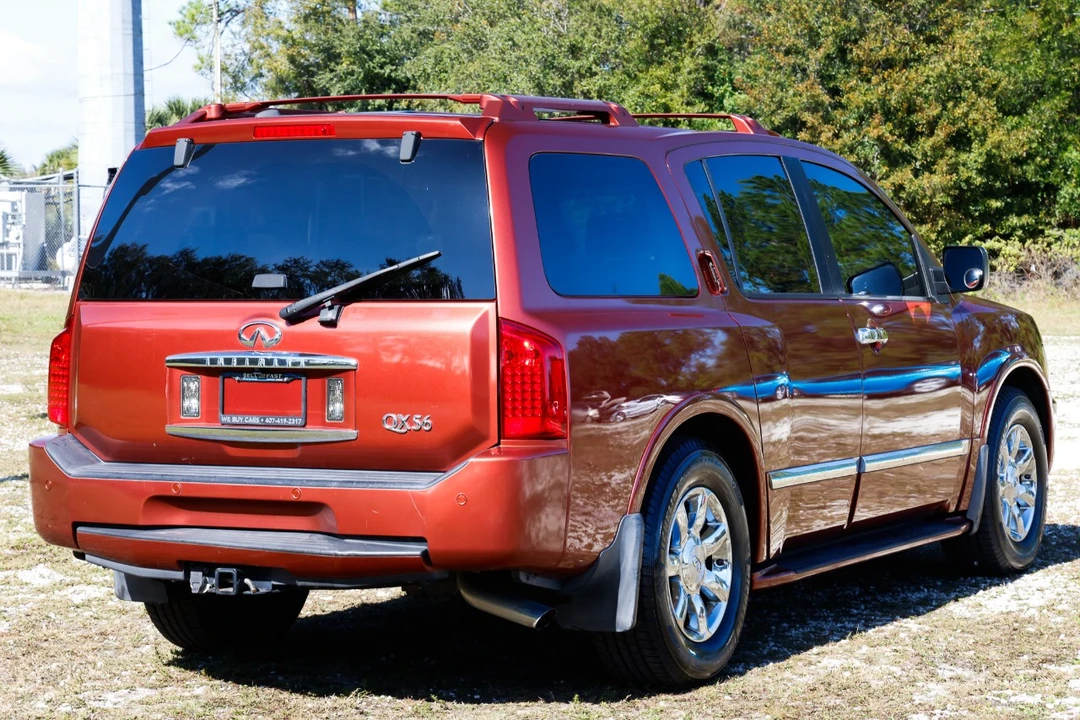 2004 Infiniti QX80 - Image 11 of 12