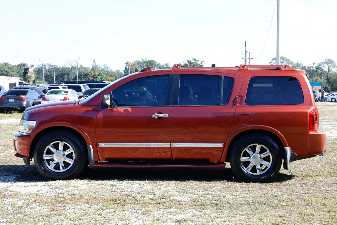 2004 Infiniti QX80 - Image 3 of 12