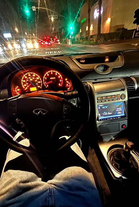 2004 Infiniti G35 3rd Gen - Image 3 of 4