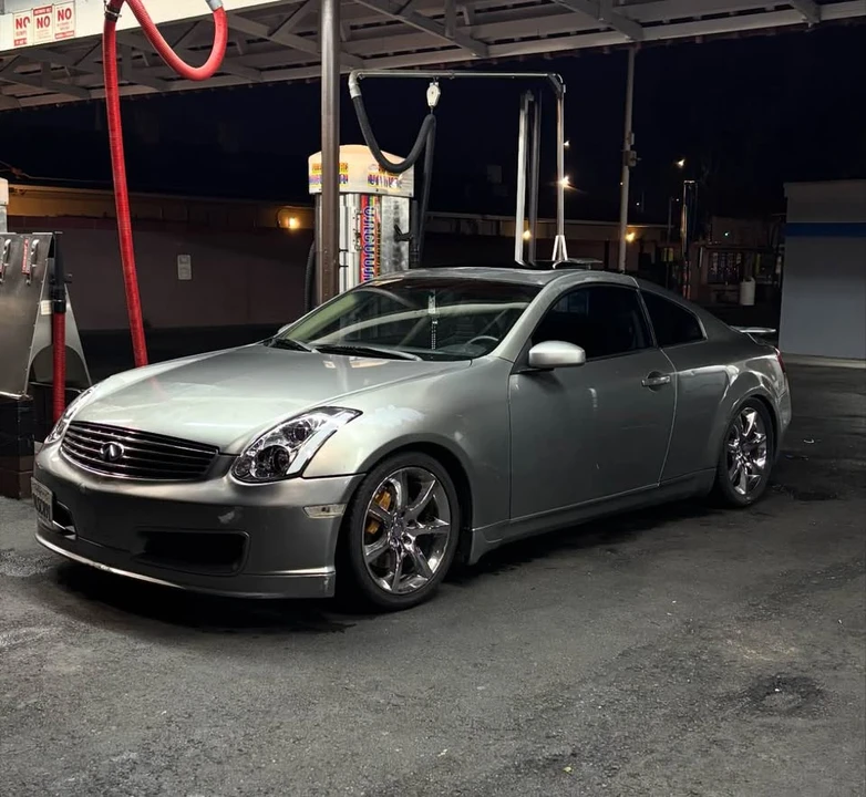 2004 Infiniti G35 3rd Gen - Image 2 of 4