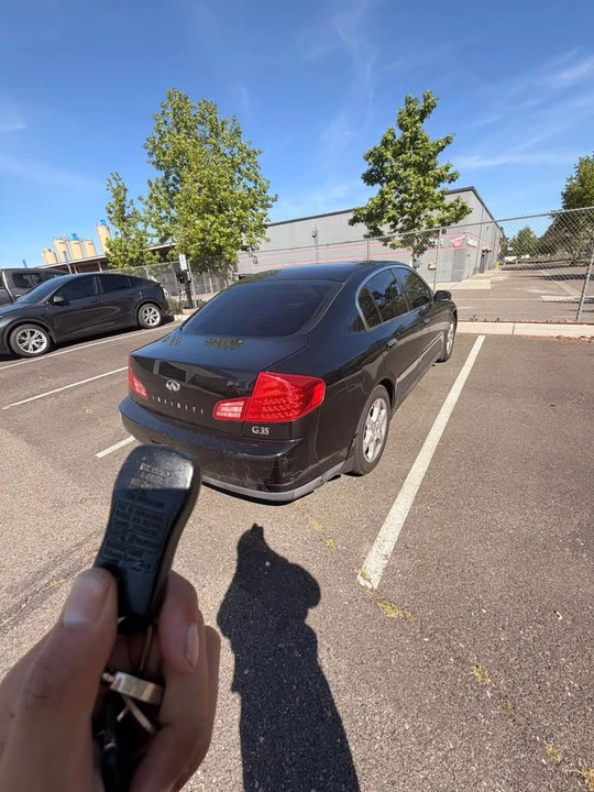 2004 Infiniti G35 3rd Gen - Image 3 of 4