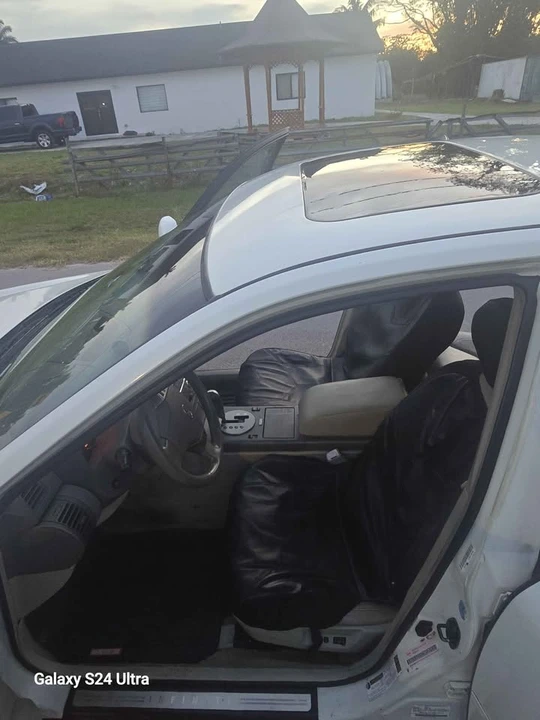 2004 Infiniti G35 3rd Gen - Image 18 of 20