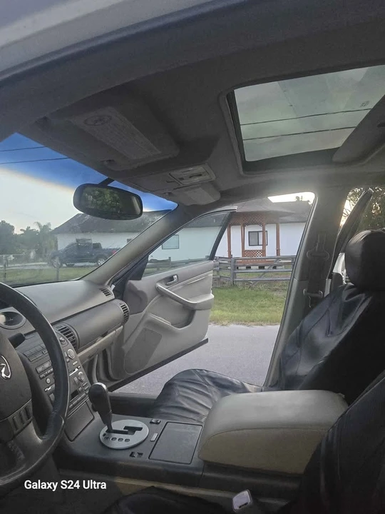 2004 Infiniti G35 3rd Gen - Image 17 of 20