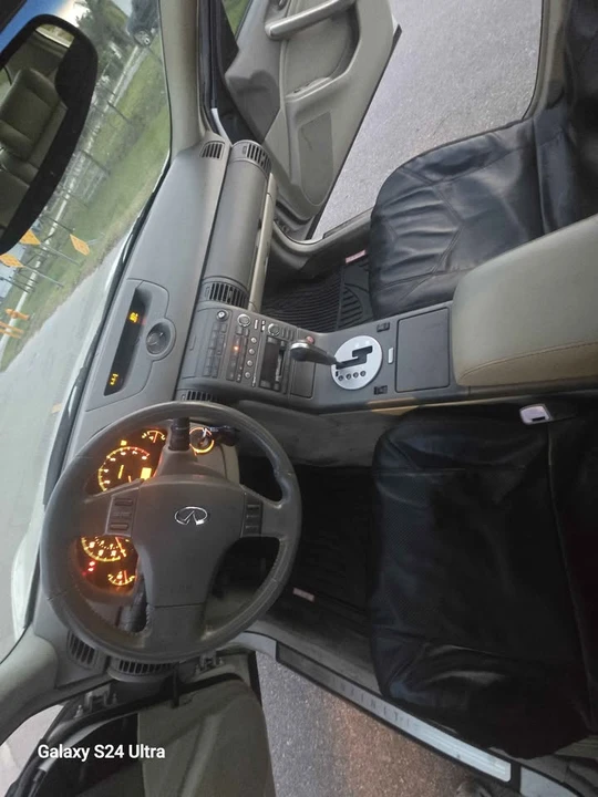2004 Infiniti G35 3rd Gen - Image 14 of 20