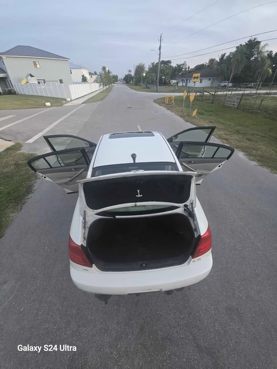 2004 Infiniti G35 3rd Gen - Image 10 of 20