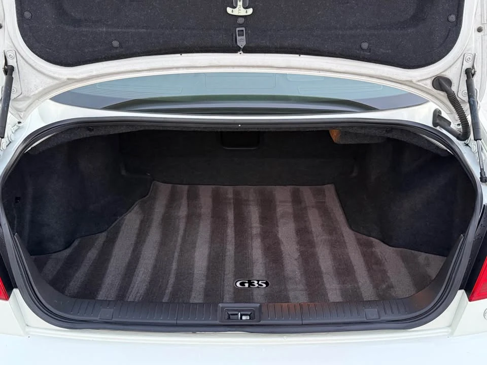 2004 Infiniti G35 3rd Gen - Image 19 of 20