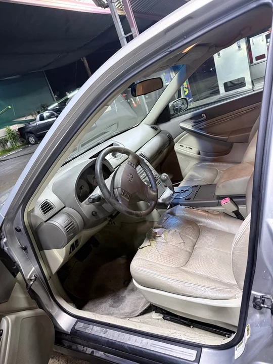 2004 Infiniti G35 3rd Gen - Image 13 of 16