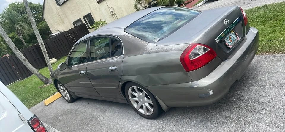 2004 Infiniti Q45 3rd Gen - Image 2 of 8
