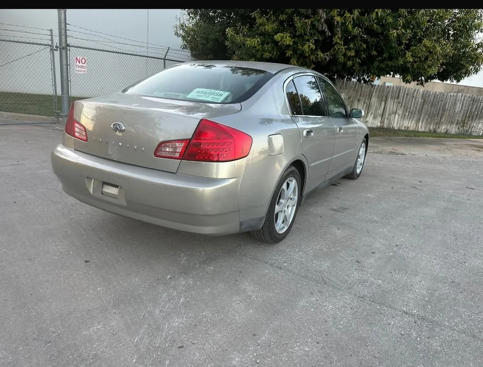 2004 Infiniti Q50 - Image 9 of 9