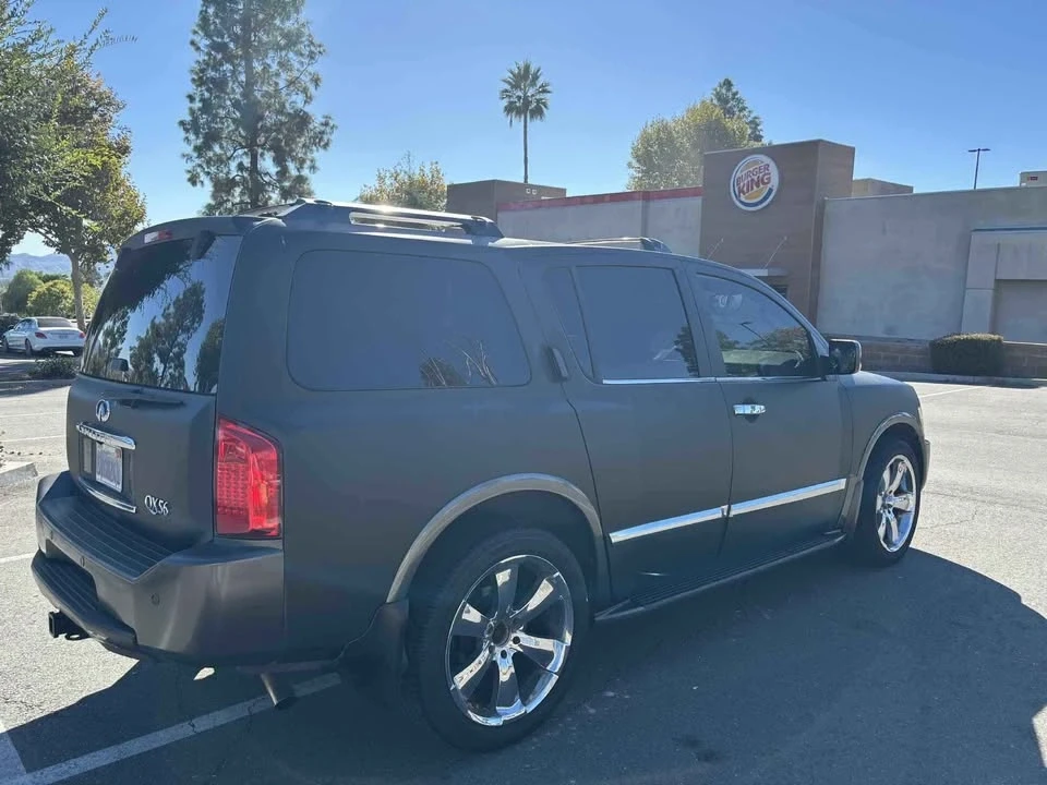 2004 Infiniti QX80 - Image 8 of 13