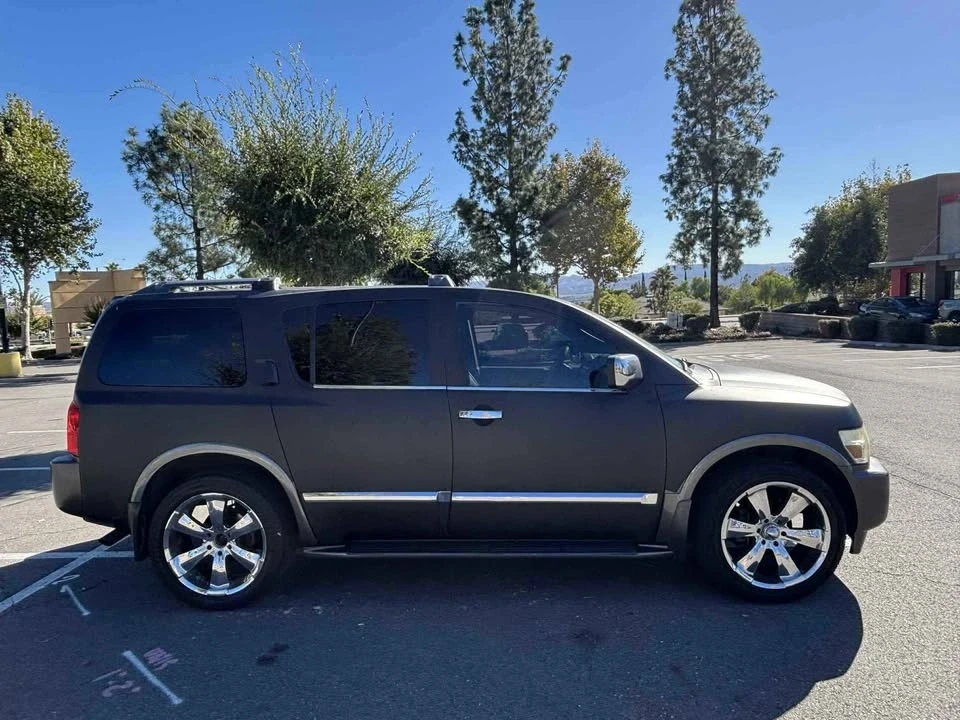 2004 Infiniti QX80 - Image 5 of 13