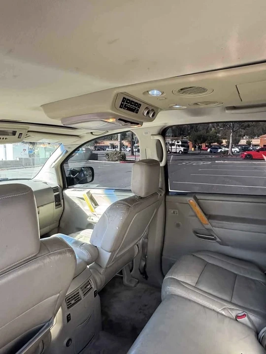 2004 Infiniti QX80 - Image 13 of 13