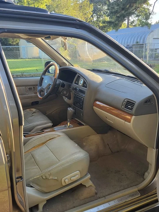 2004 Infiniti QX4 - Image 6 of 12