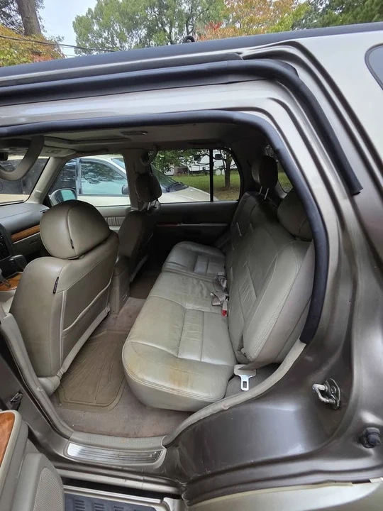 2004 Infiniti QX4 - Image 11 of 12