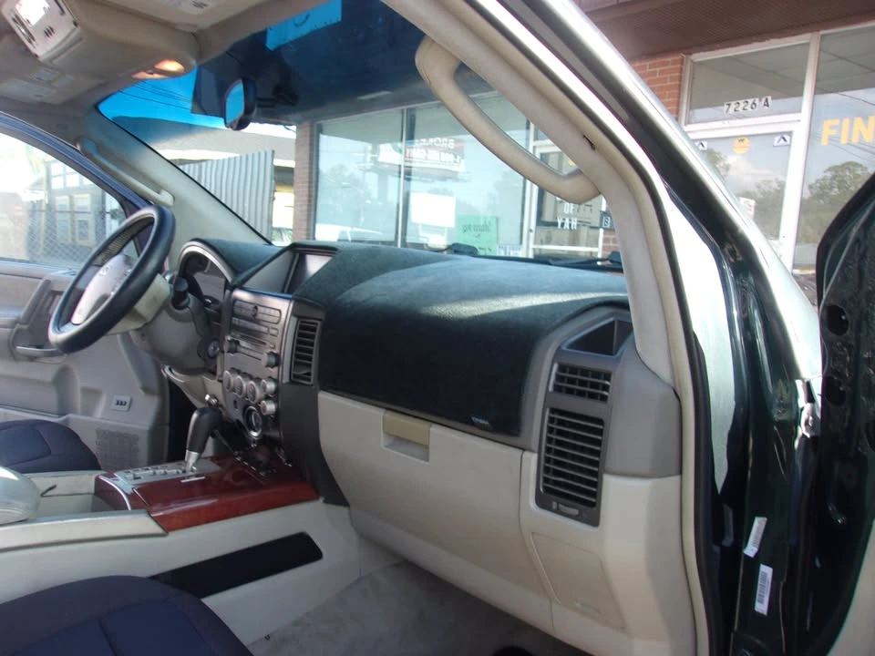 2004 Infiniti QX80 - Image 18 of 19