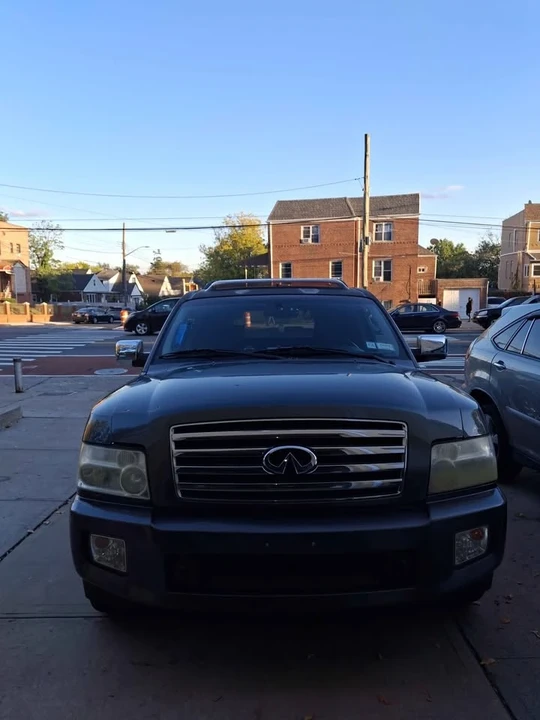 2004 Infiniti QX80 - Image 13 of 13