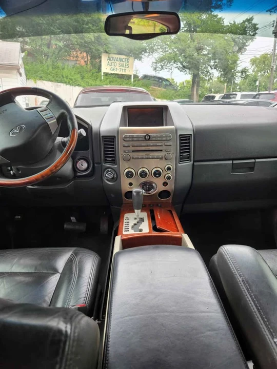 2004 Infiniti QX80 - Image 9 of 11