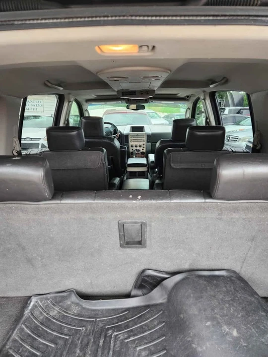 2004 Infiniti QX80 - Image 11 of 11